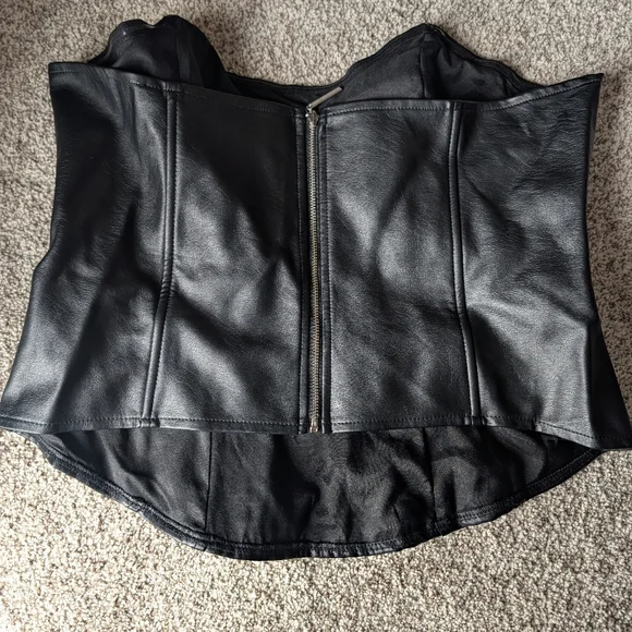 Black Faux Leather Corset Top Renaissance Faire Fantasy Costume Gothic Bustier - Picture 3 of 8
